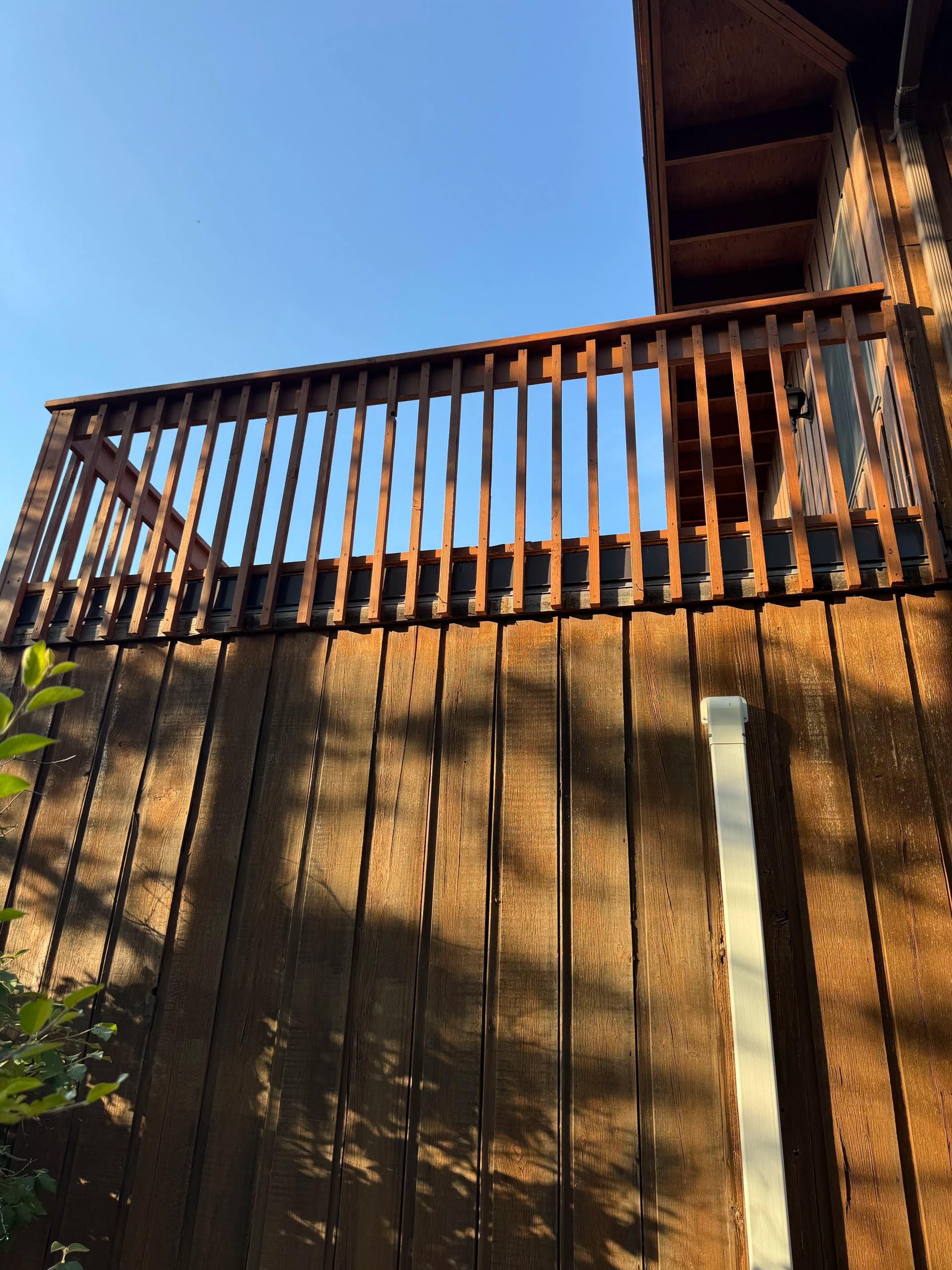 Fresh Deck Build With Clean Railing and Solid Wood Finish