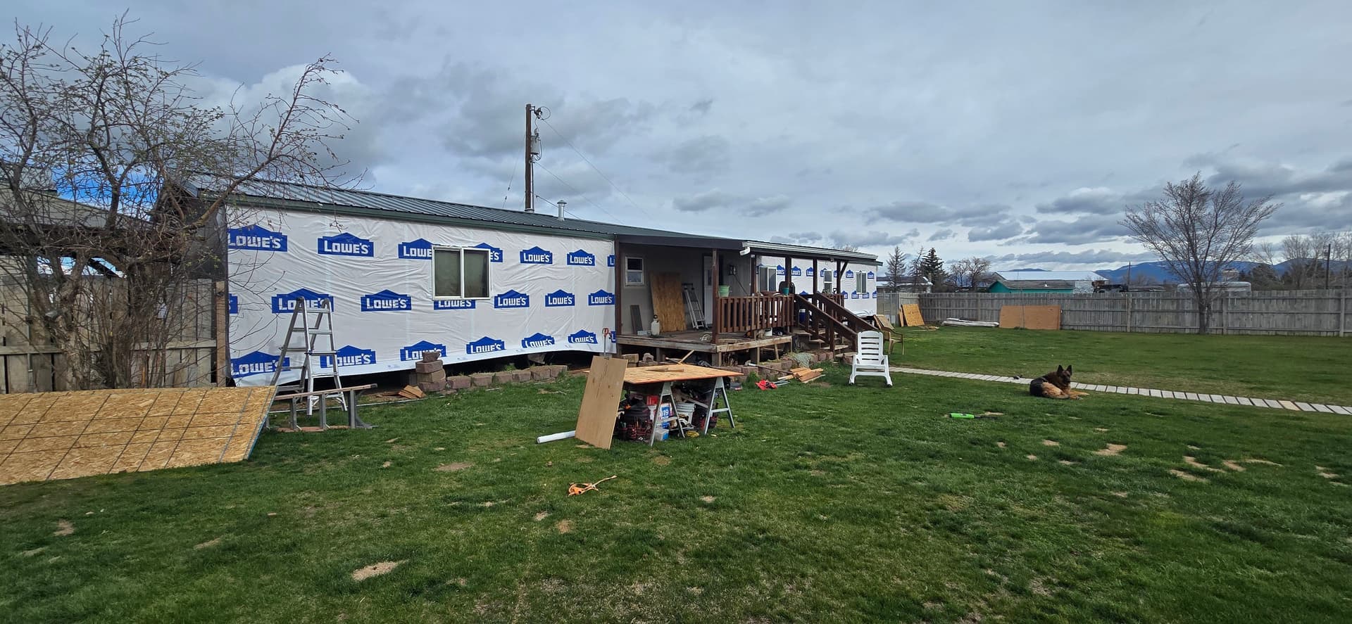 Leveling a Home's Structure to Fix Interior Bowing image